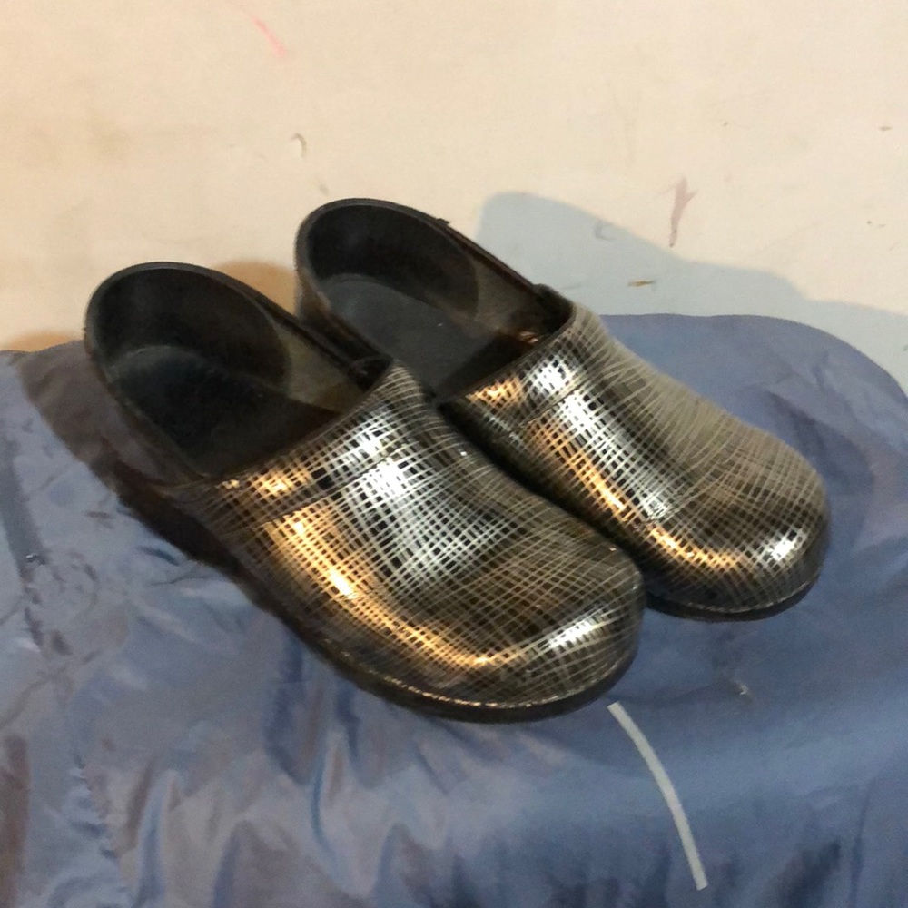 Dansko nursing shoes